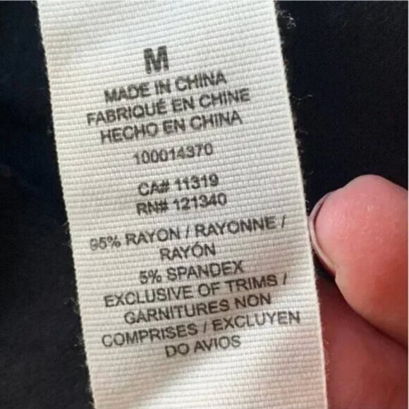 Garage Clothing Women's V Neck Swing Dress in Black Size Medium - Picture 7 of 7